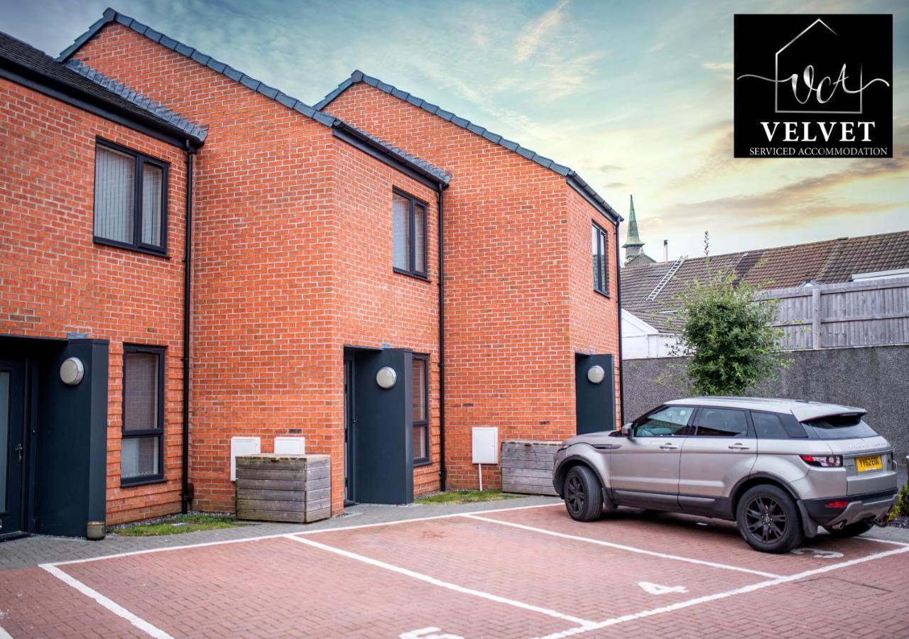 Apartamento 1 Bed House , Free Wifi,Free Parking,Leasure,Business Swansea Exterior foto