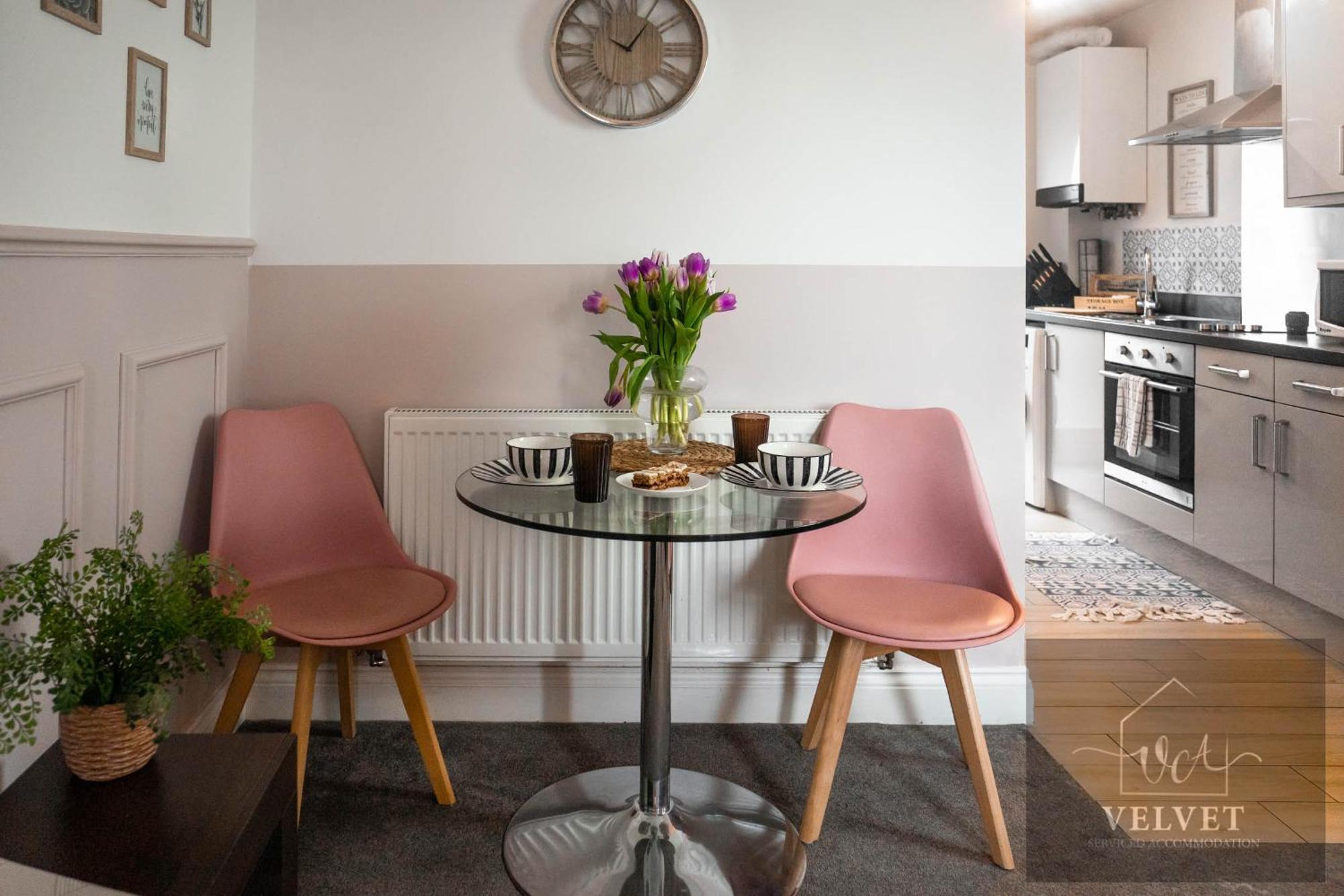 Apartamento 1 Bed House , Free Wifi,Free Parking,Leasure,Business Swansea Exterior foto